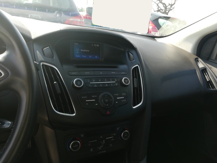 Foto 8 de FORD FOCUS 2017 en venta en CSV Motor VALDEFUENTES