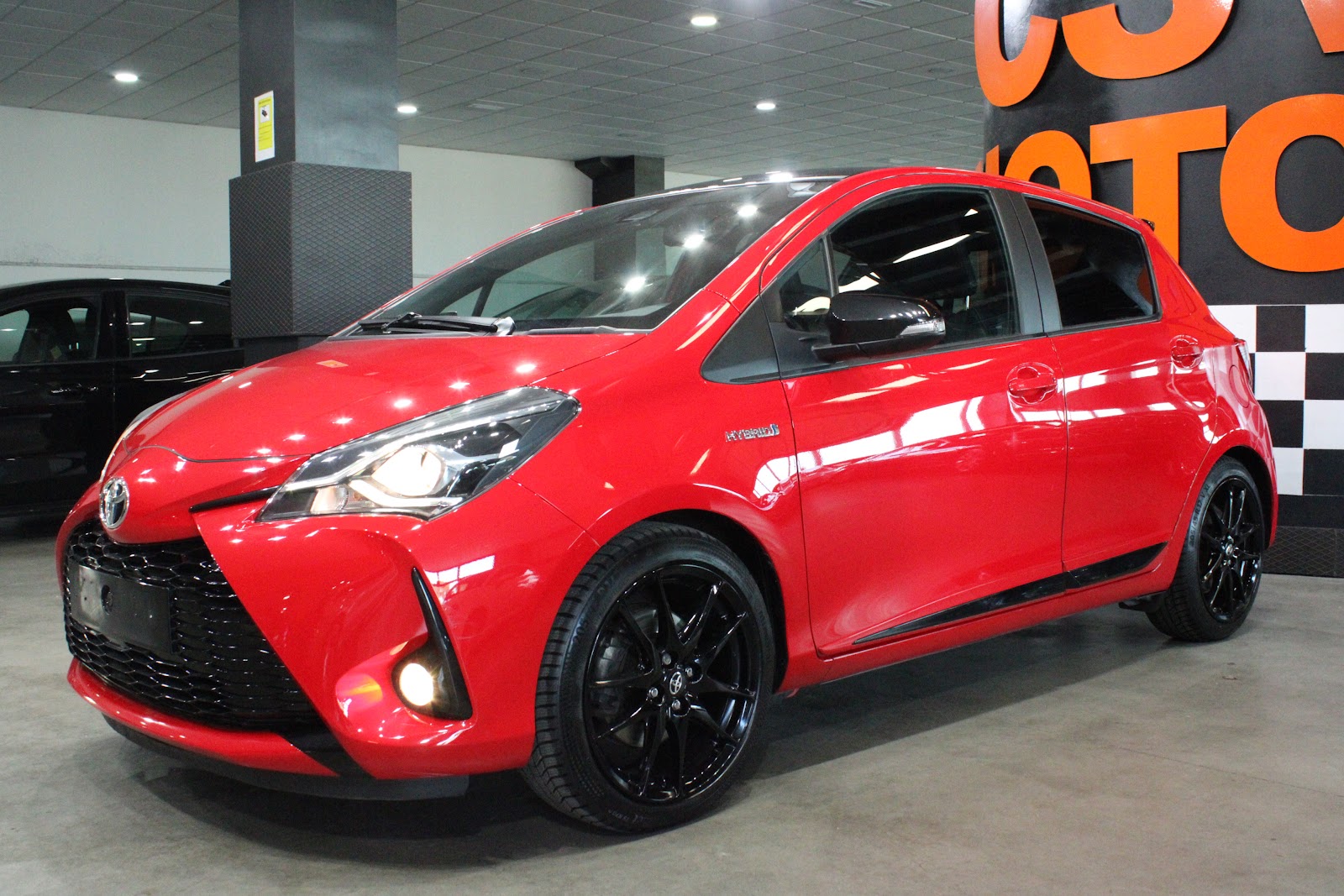 Foto 2 de TOYOTA YARIS 2019 en venta en CSV Motor VALDEFUENTES