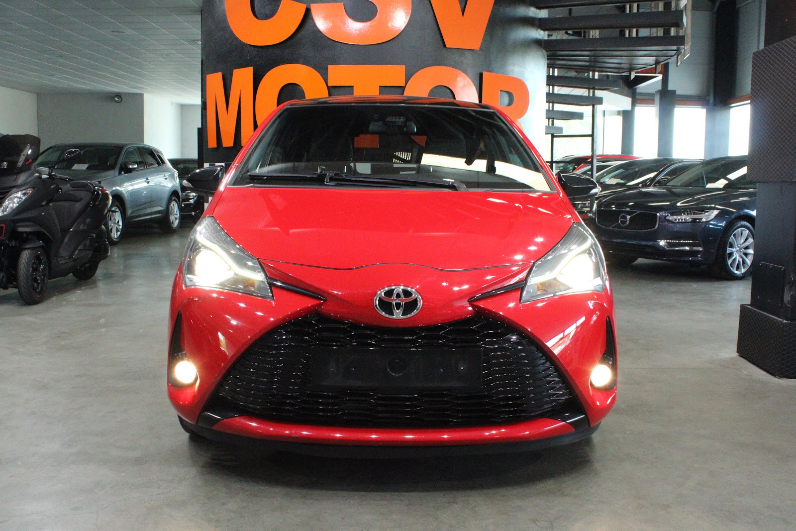 Foto 3 de TOYOTA YARIS 2019 en venta en CSV Motor VALDEFUENTES