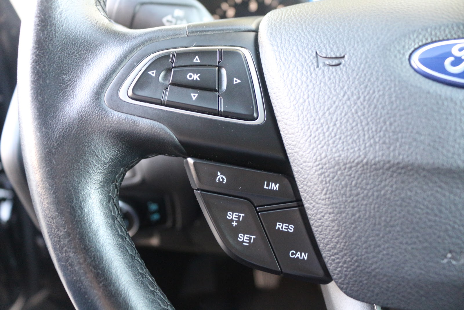Foto 11 de FORD FOCUS 2016 en venta en CSV Motor VALDEFUENTES