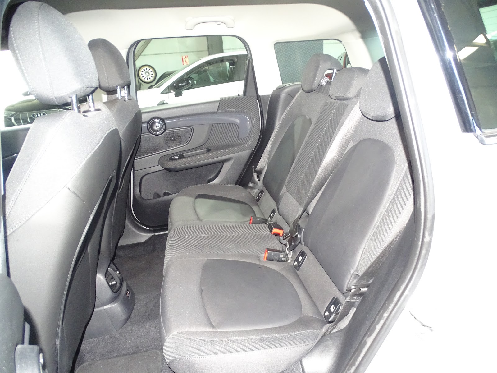 Foto 10 de MINI COUNTRYMAN 2019 en venta en CSV Motor VALDEFUENTES