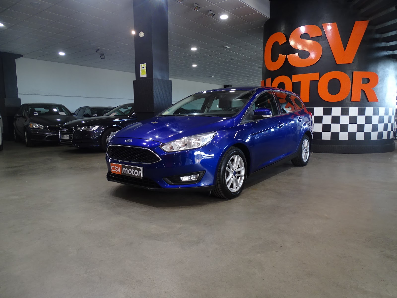 Foto 2 de FORD FOCUS 2017 en venta en CSV Motor VALDEFUENTES