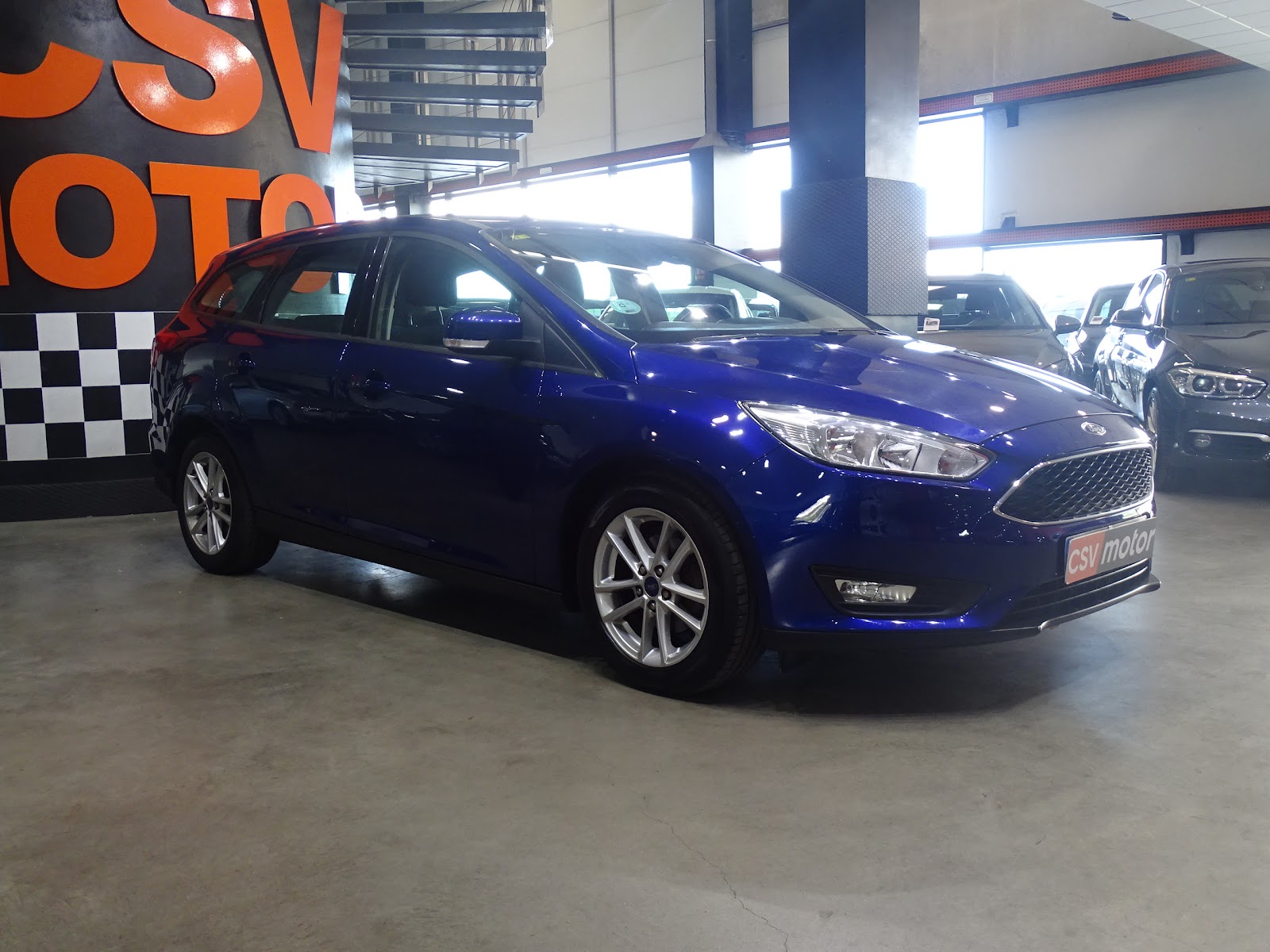 Foto 4 de FORD FOCUS 2017 en venta en CSV Motor VALDEFUENTES