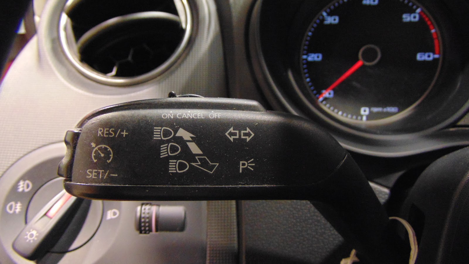 Foto 6 de SEAT IBIZA 2014 en venta en CSV Motor VALDEFUENTES