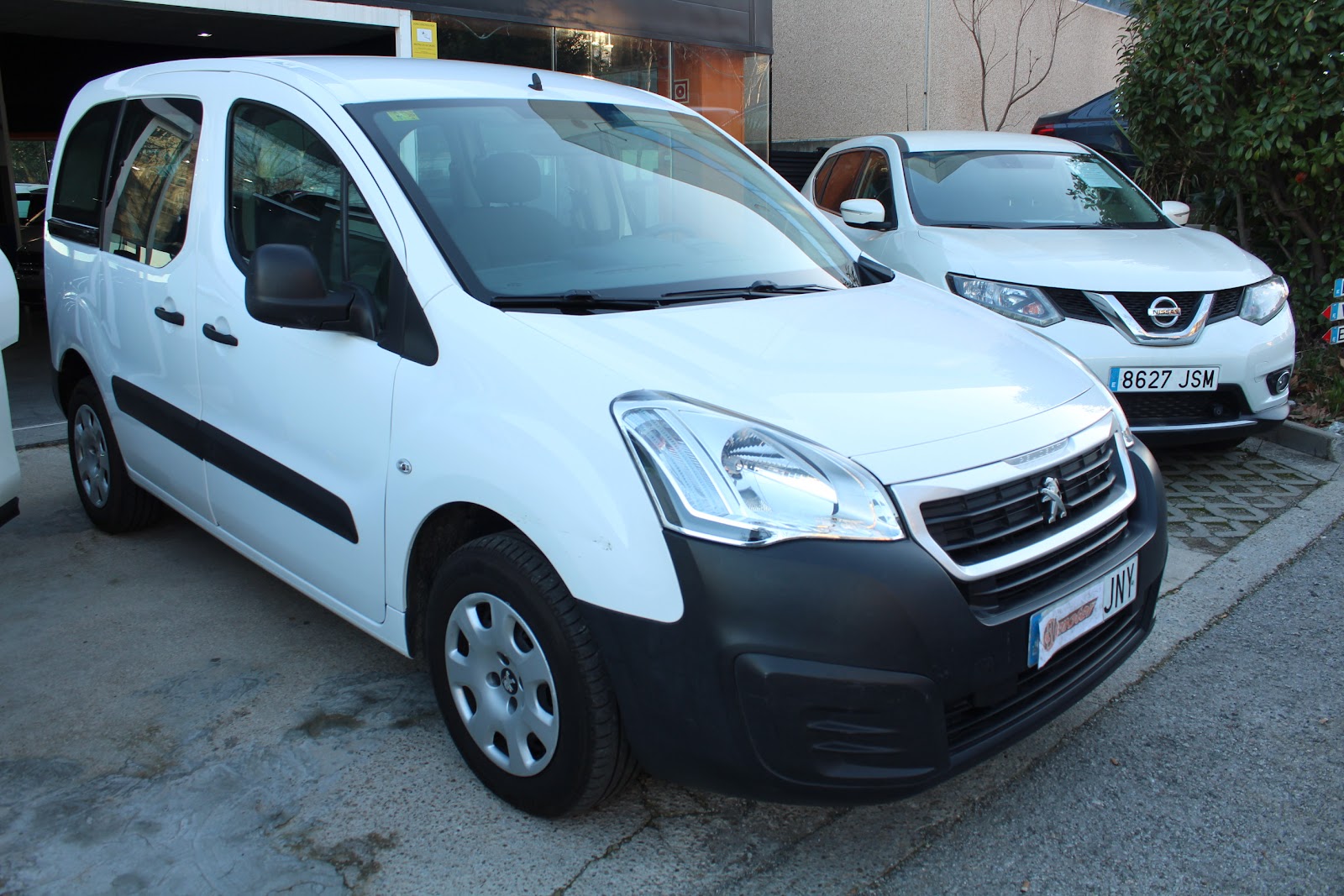 Foto 2 de PEUGEOT PARTNER 2016 en venta en CSV Motor VALDEFUENTES