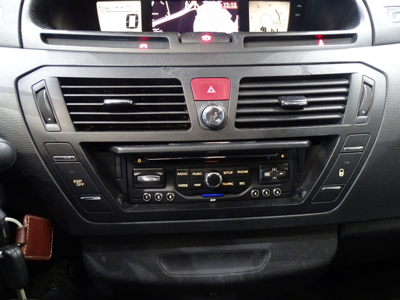 Foto 13 de CITROËN GRAND C4 2010 en venta en CSV Motor VALDEFUENTES