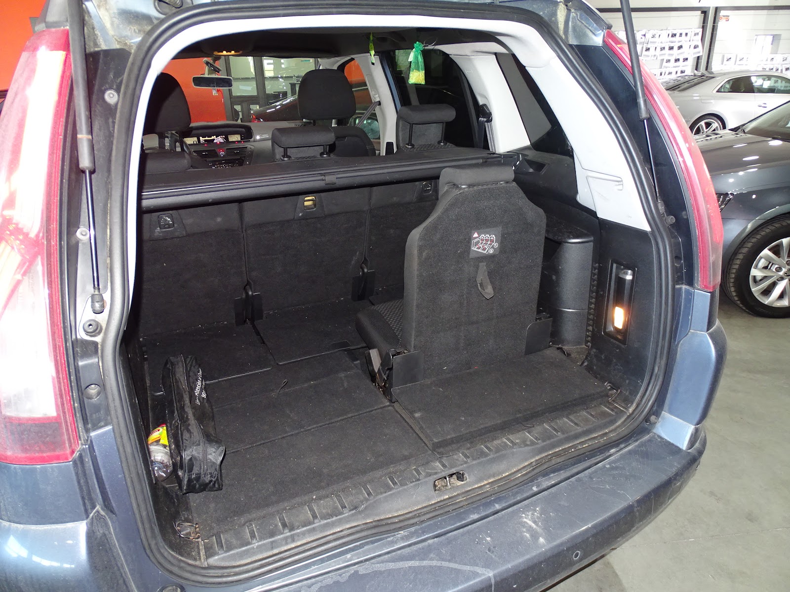 Foto 18 de CITROËN GRAND C4 2010 en venta en CSV Motor VALDEFUENTES