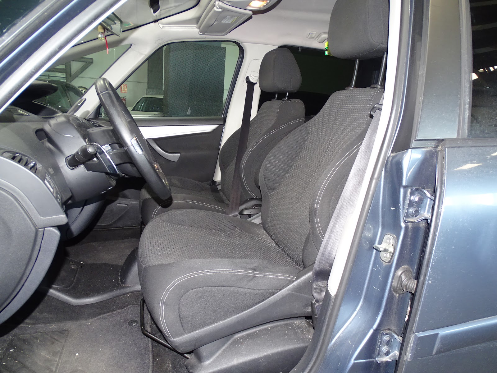 Foto 6 de CITROËN GRAND C4 2010 en venta en CSV Motor VALDEFUENTES