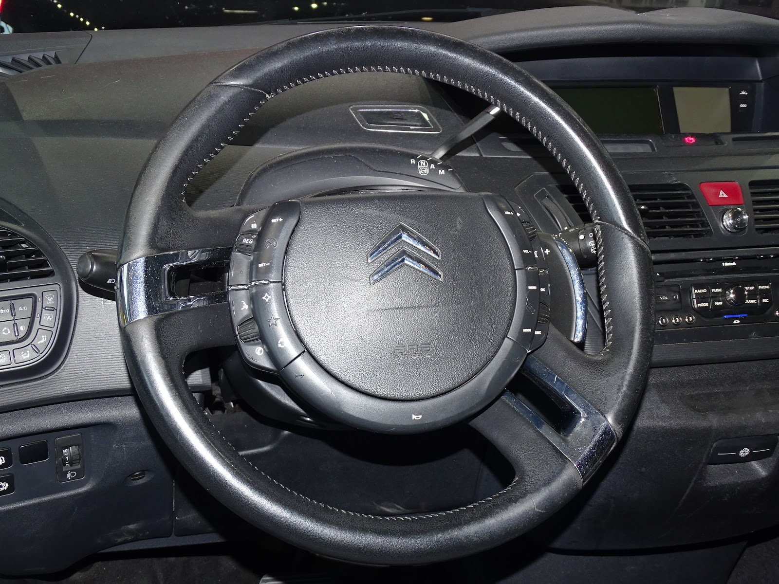 Foto 9 de CITROËN GRAND C4 2010 en venta en CSV Motor VALDEFUENTES
