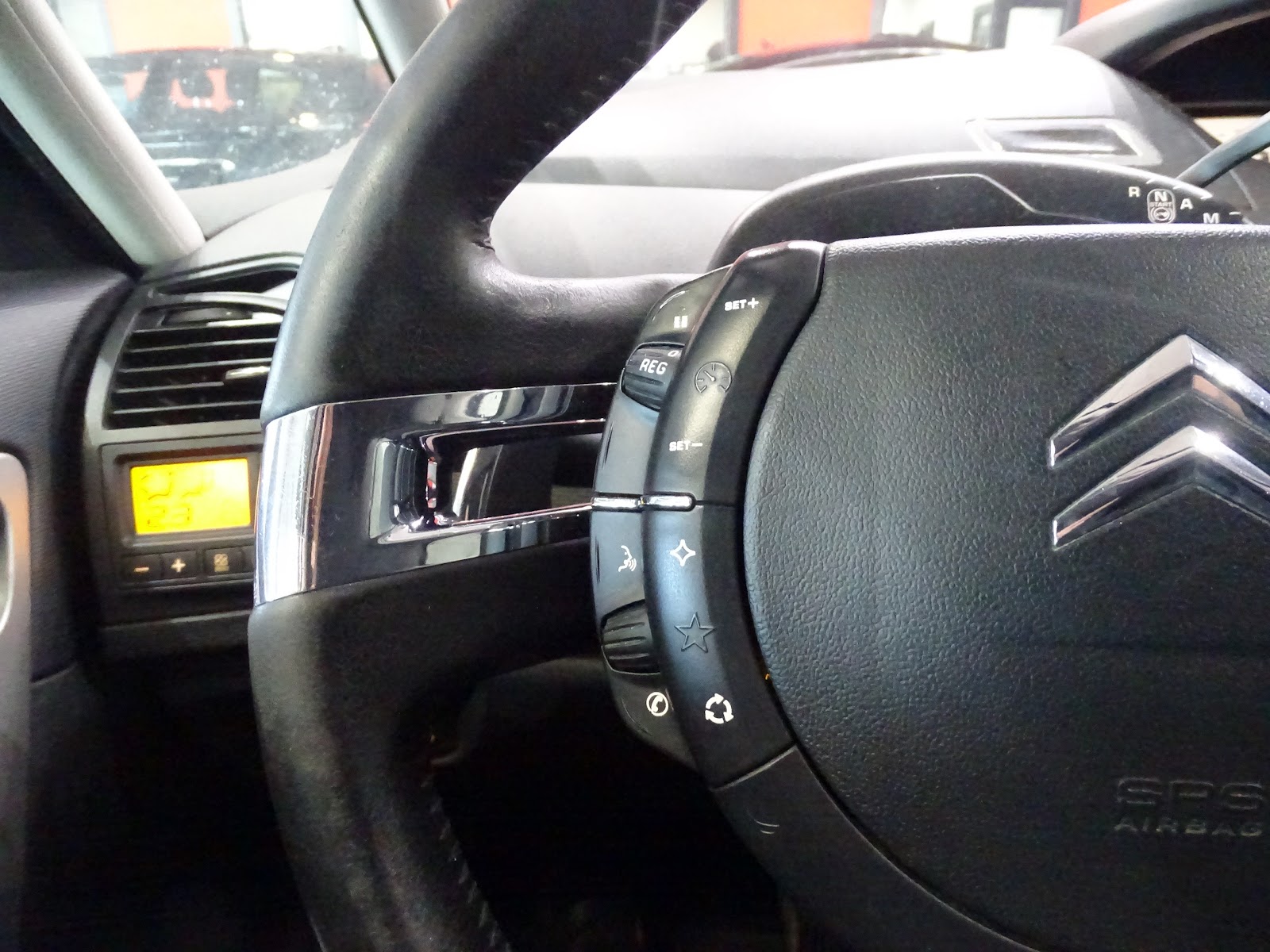 Foto 10 de CITROËN GRAND C4 2010 en venta en CSV Motor VALDEFUENTES