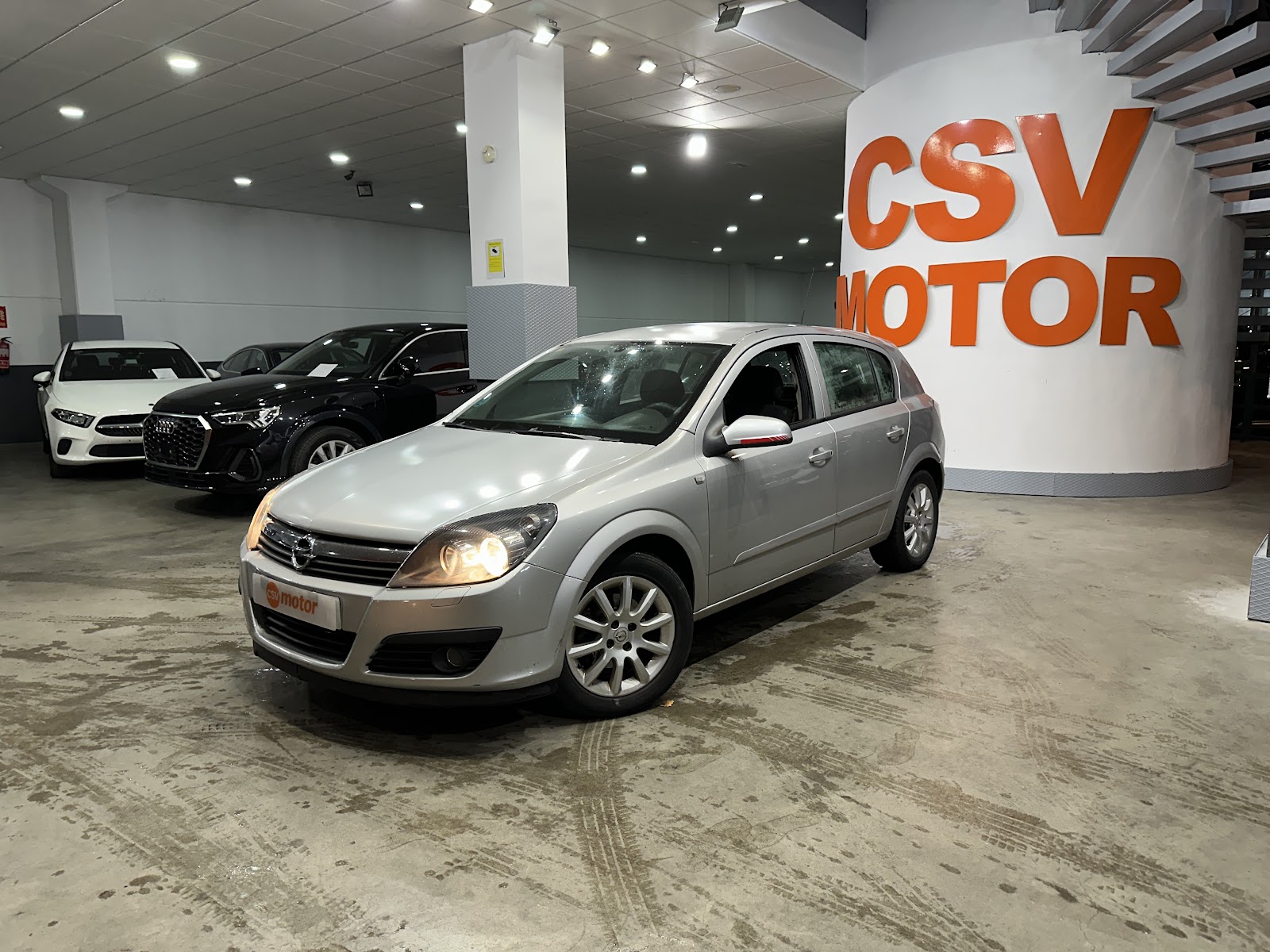 Foto 2 de OPEL ASTRA 2006 en venta en CSV Motor VALDEFUENTES