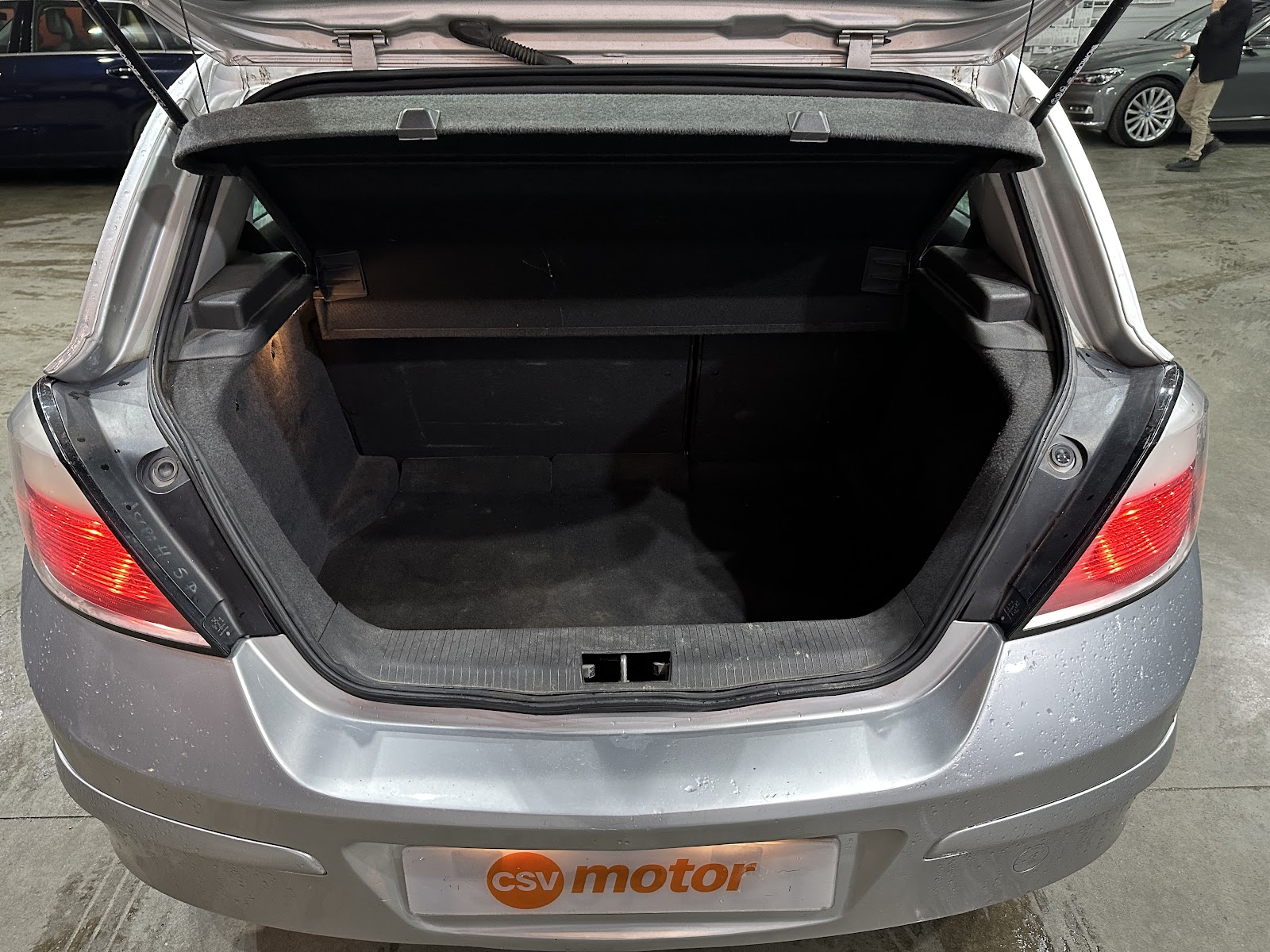 Foto 8 de OPEL ASTRA 2006 en venta en CSV Motor VALDEFUENTES
