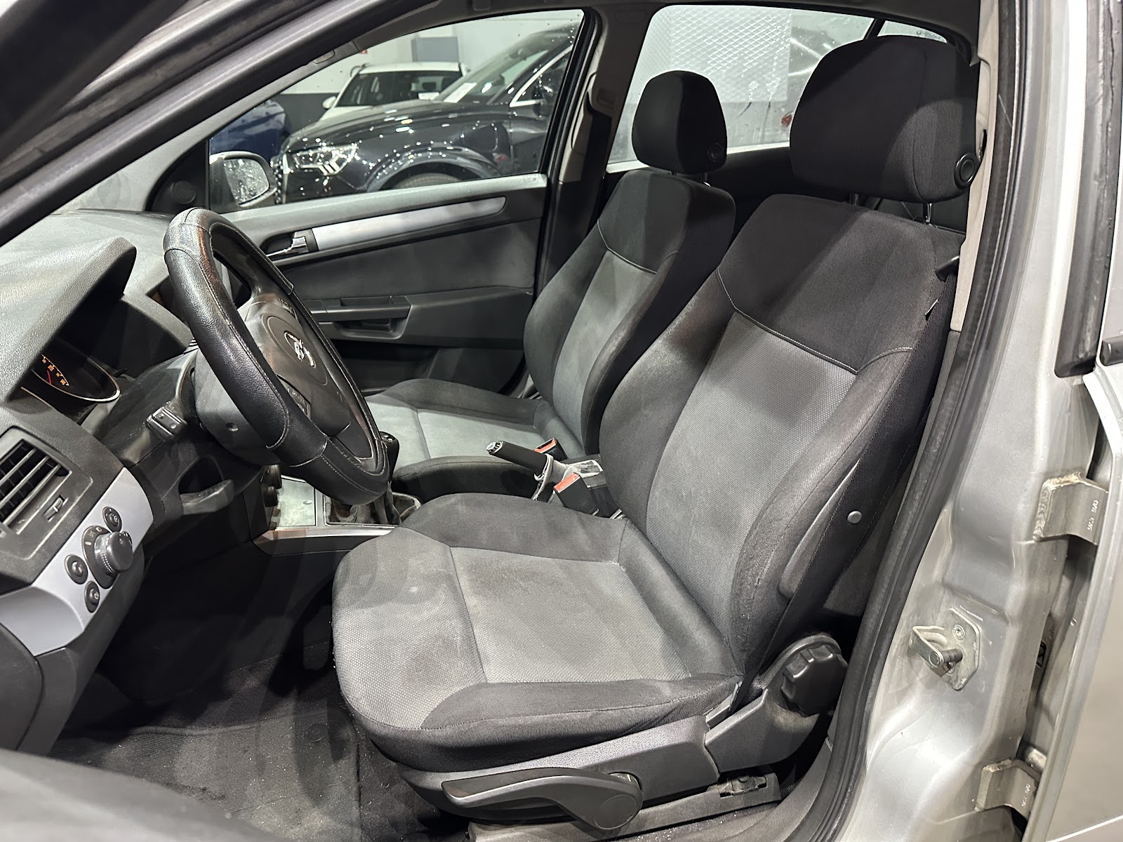 Foto 9 de OPEL ASTRA 2006 en venta en CSV Motor VALDEFUENTES