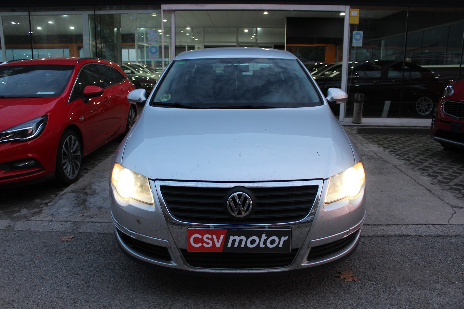 Foto 2 de VOLKSWAGEN PASSAT 2010 en venta en CSV Motor VALDEFUENTES