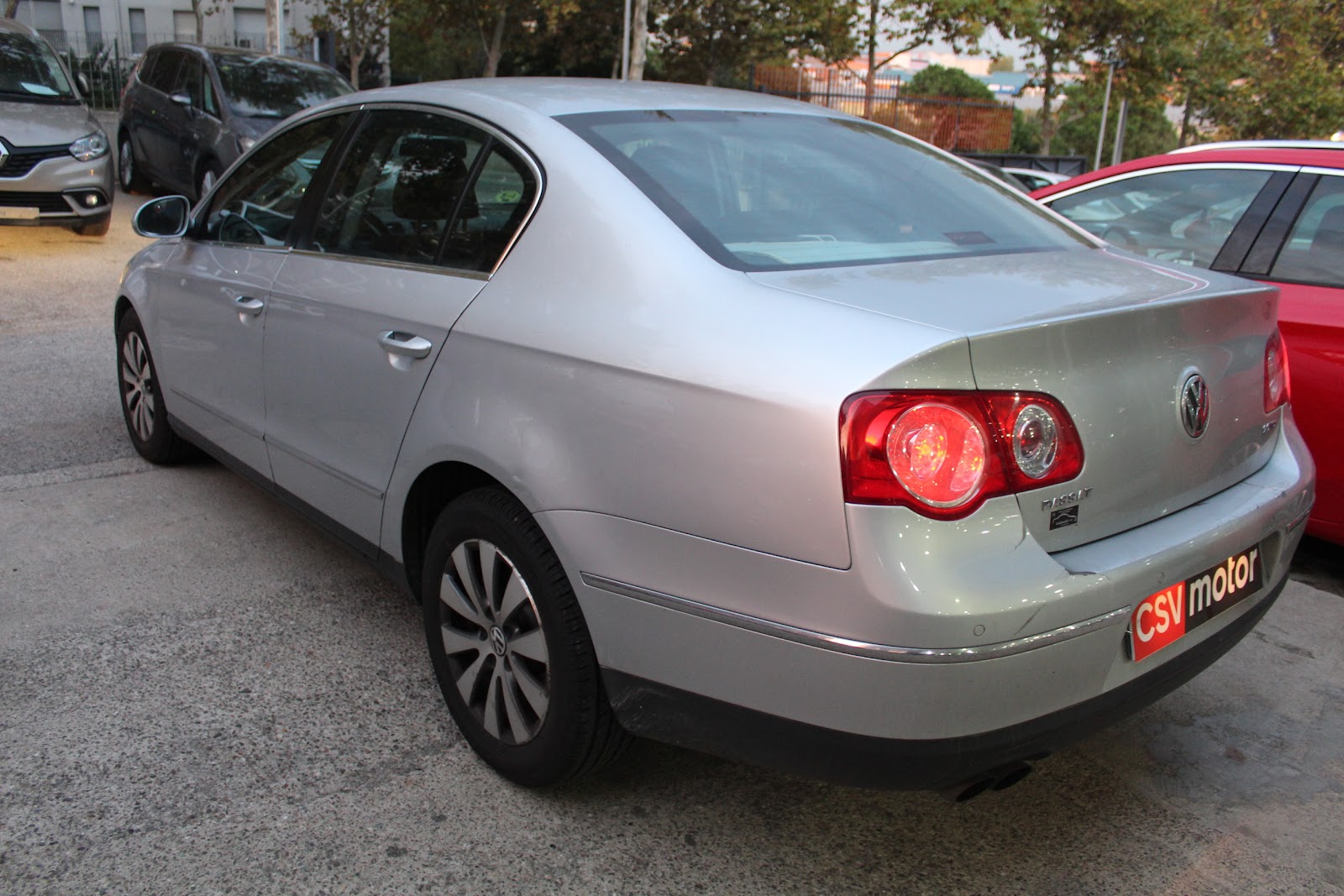 Foto 4 de VOLKSWAGEN PASSAT 2010 en venta en CSV Motor VALDEFUENTES