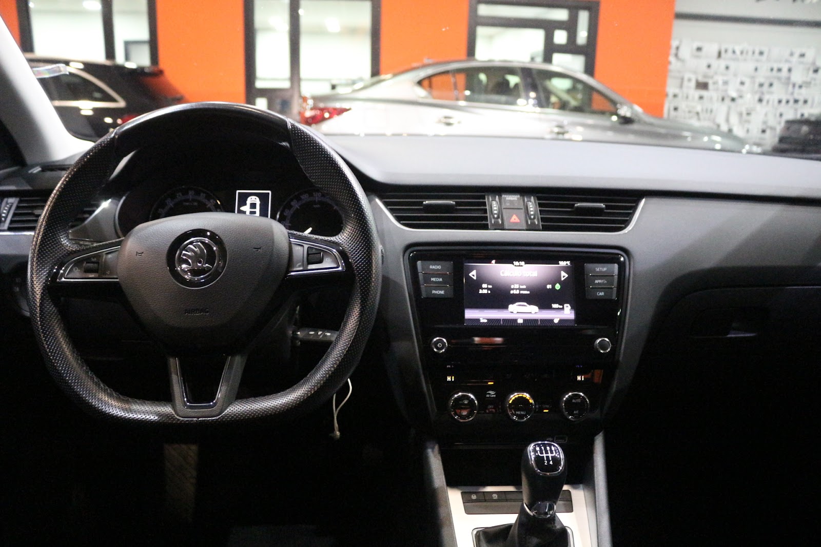 Foto 11 de SKODA OCTAVIA 2018 en venta en CSV Motor VALDEFUENTES