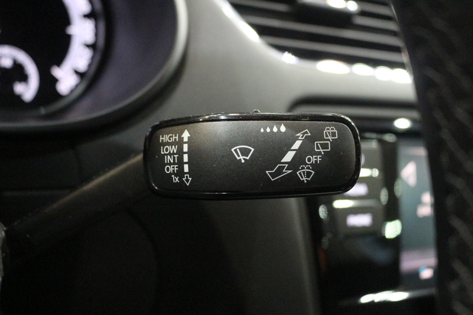 Foto 16 de SKODA OCTAVIA 2018 en venta en CSV Motor VALDEFUENTES