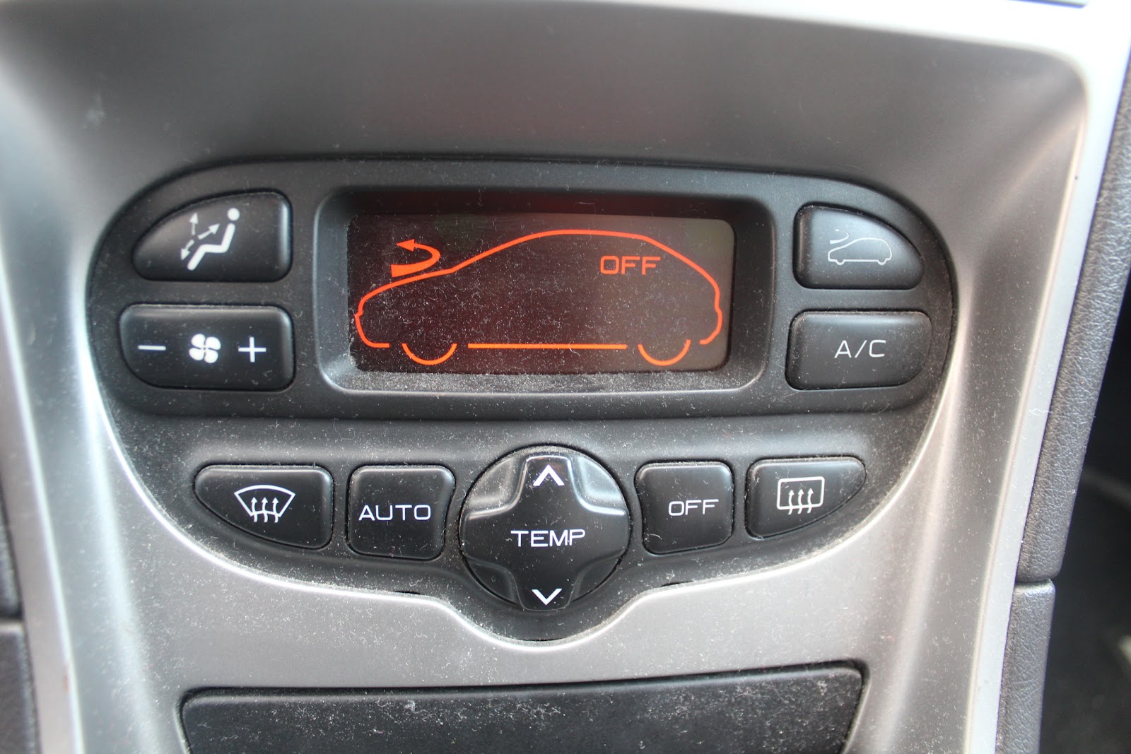 Foto 14 de PEUGEOT 307 0001 en venta en CSV Motor VALDEFUENTES