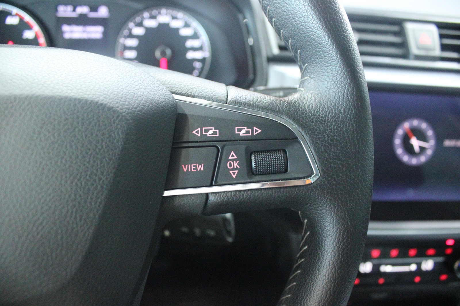Foto 12 de SEAT ARONA 2021 en venta en CSV Motor VALDEFUENTES