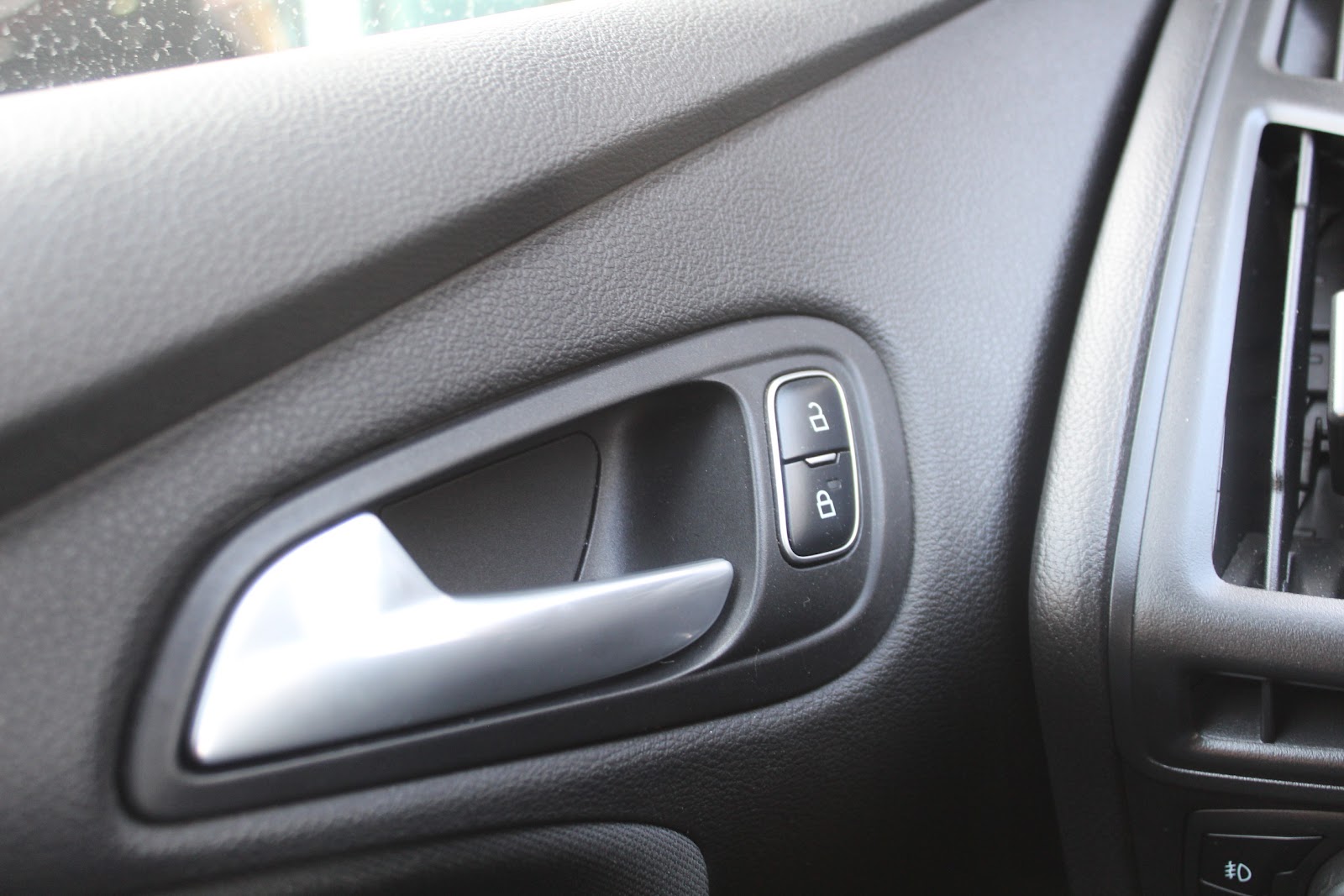 Foto 17 de FORD FOCUS 2018 en venta en CSV Motor VALDEFUENTES