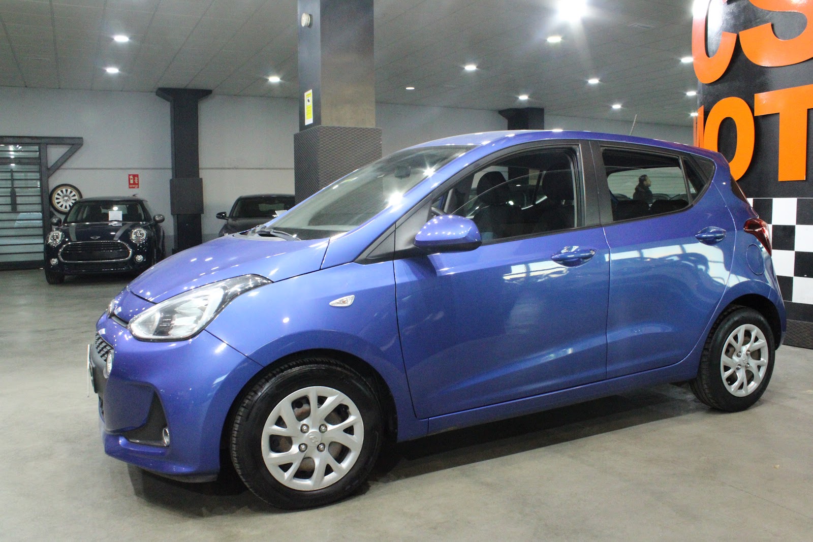 Foto 2 de HYUNDAI I10 2019 en venta en CSV Motor