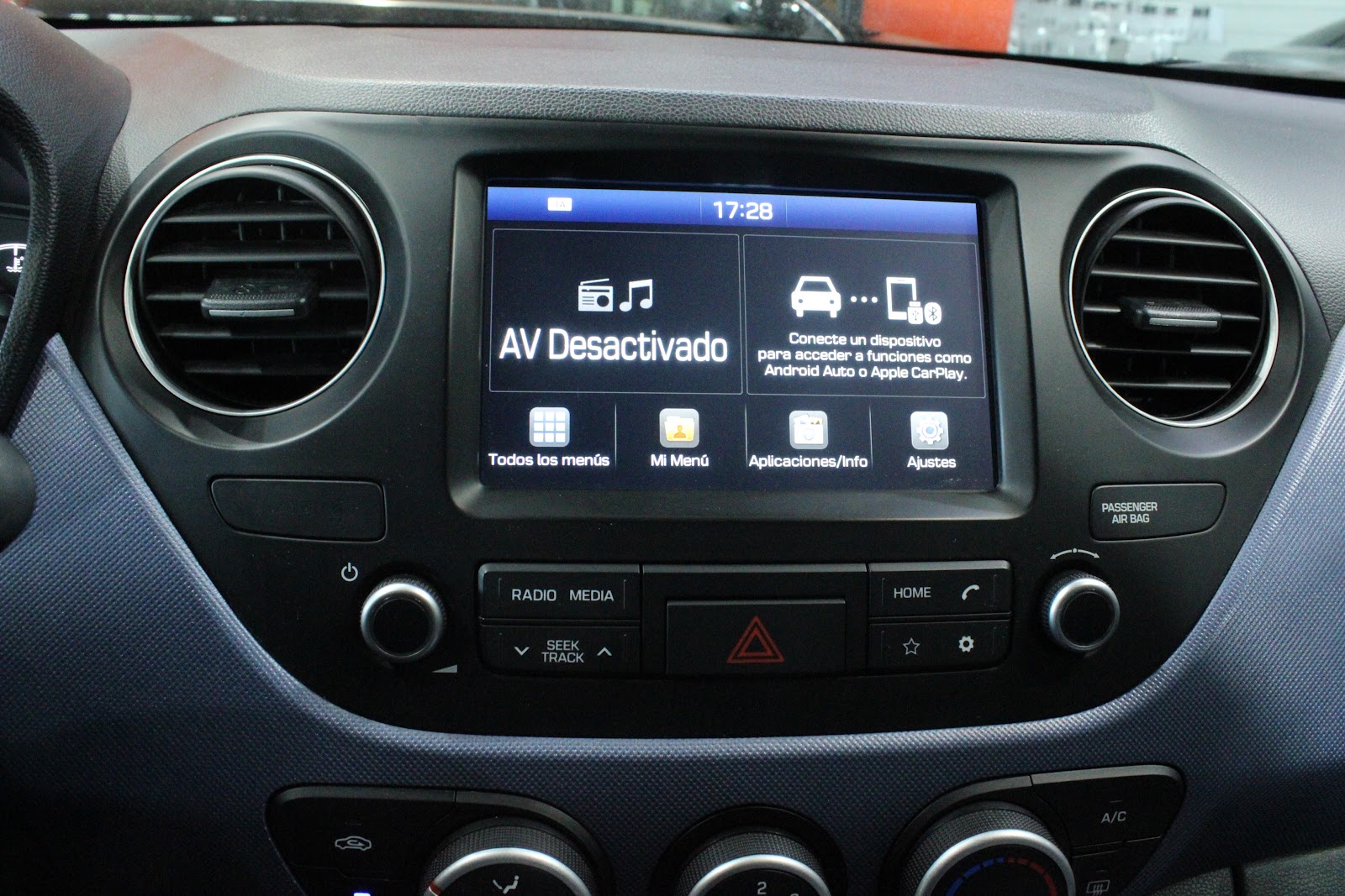 Foto 14 de HYUNDAI I10 2019 en venta en CSV Motor