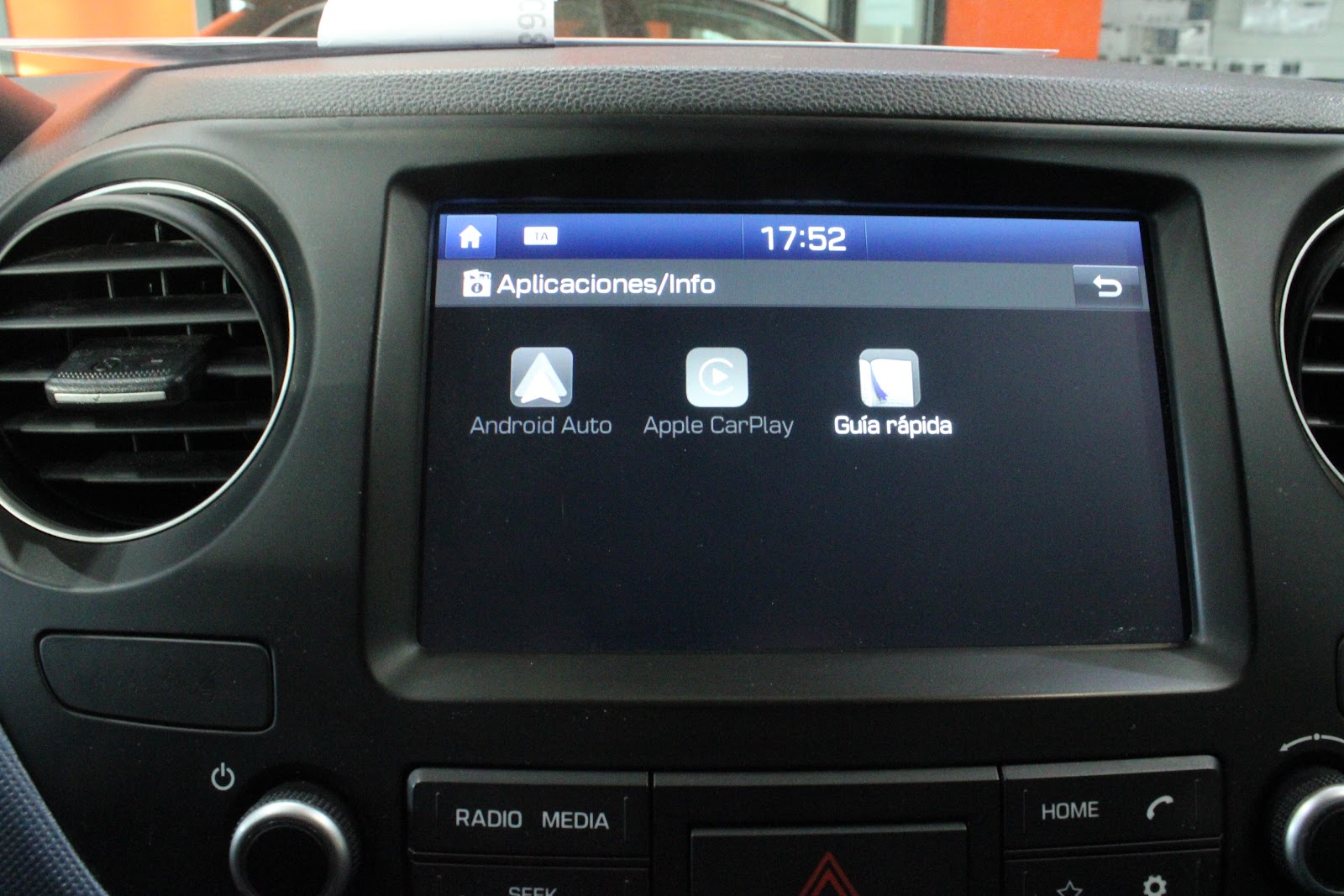 Foto 15 de HYUNDAI I10 2019 en venta en CSV Motor