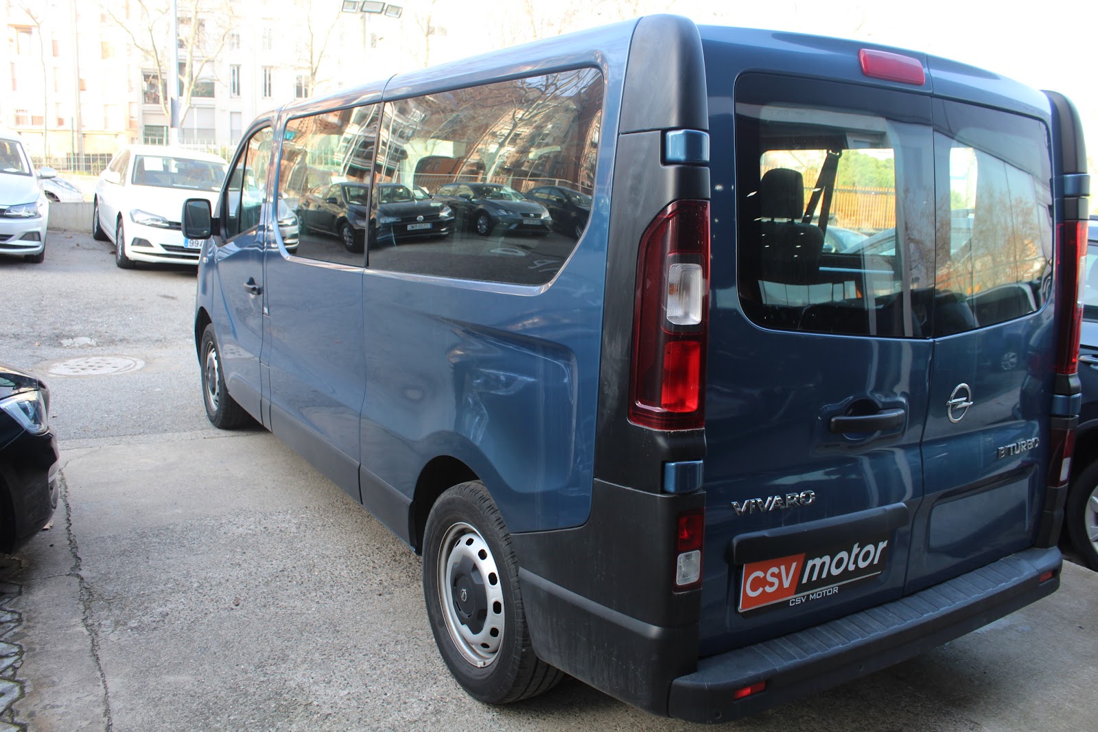 Foto 2 de OPEL VIVARO 2018 en venta en CSV Motor VALDEFUENTES