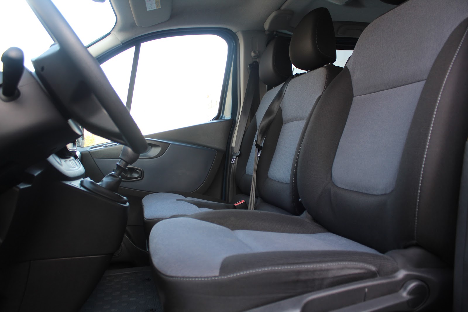 Foto 5 de OPEL VIVARO 2018 en venta en CSV Motor VALDEFUENTES