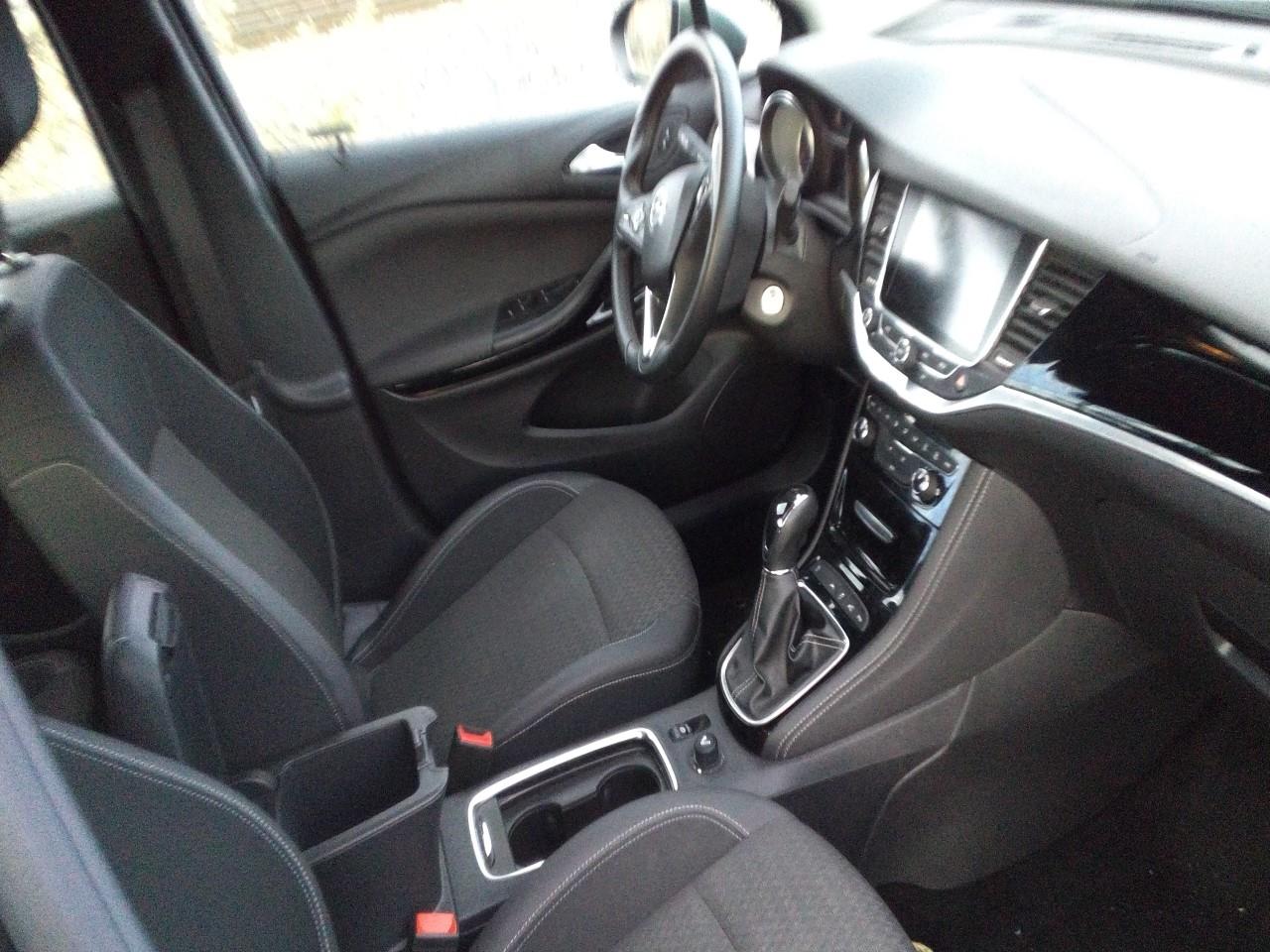 Foto 4 de OPEL ASTRA 2017 en venta en CSV Motor VALDEFUENTES