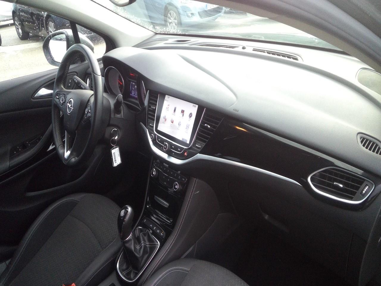 Foto 5 de OPEL ASTRA 2017 en venta en CSV Motor VALDEFUENTES