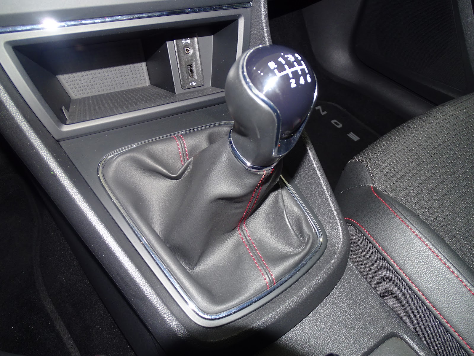 Foto 16 de SEAT LEON 2016 en venta en CSV Motor VALDEFUENTES