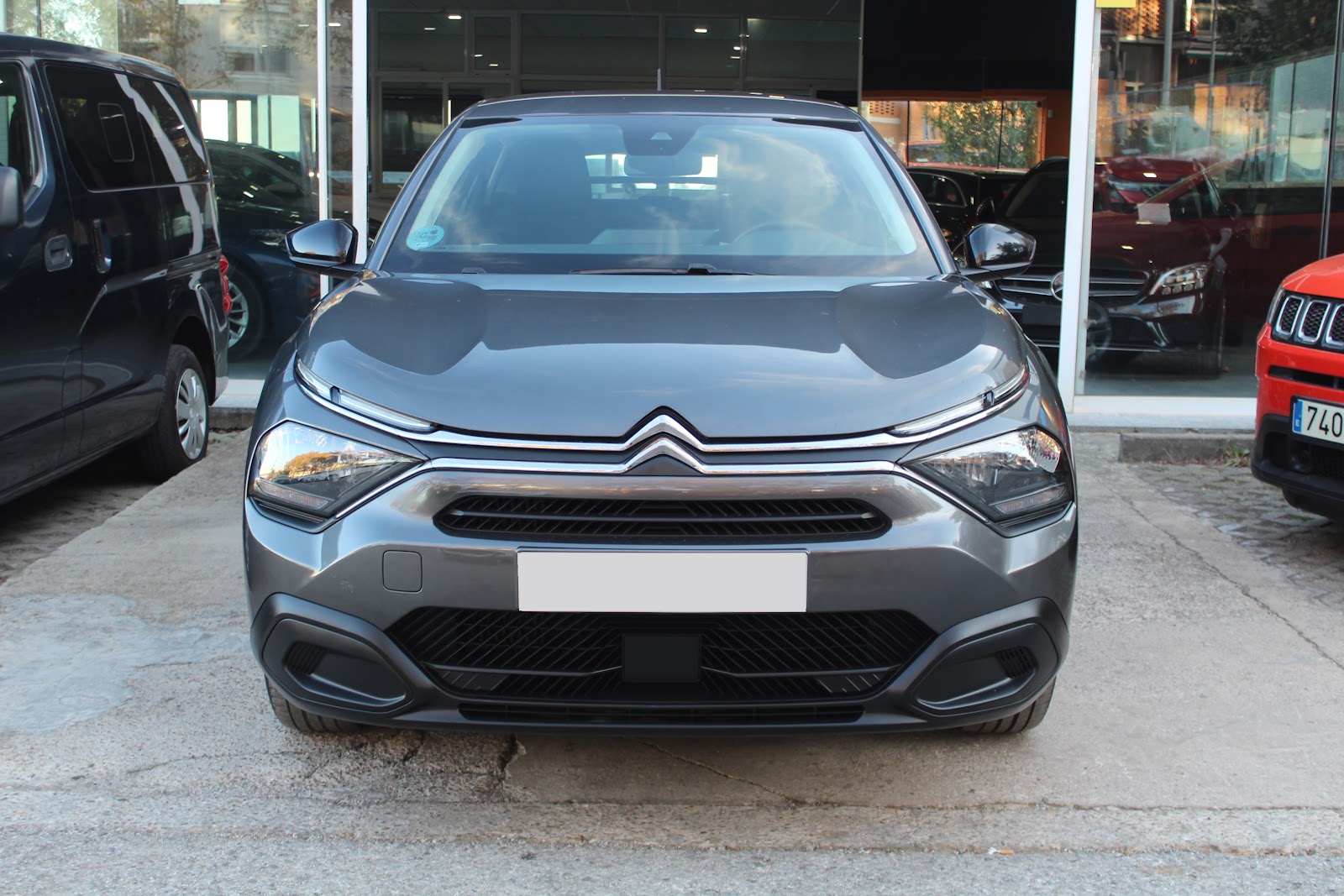 Foto 3 de CITROEN C4 2024 en venta en CSV Motor VALDEFUENTES