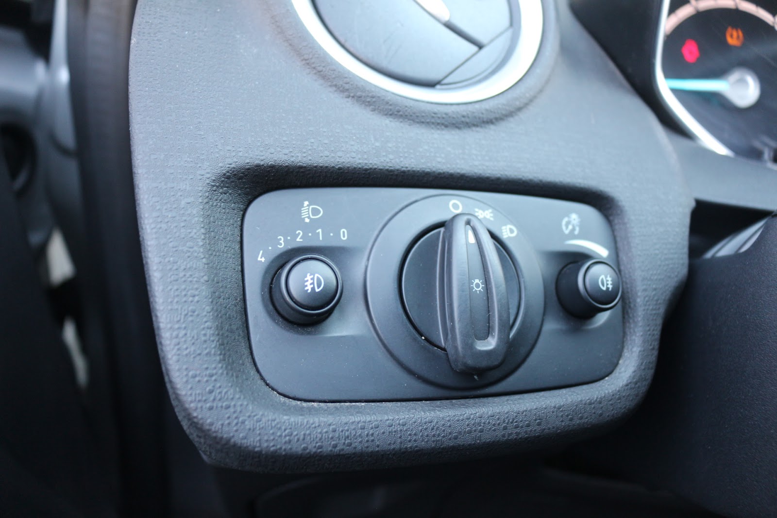 Foto 13 de FORD FIESTA 2017 en venta en CSV Motor VALDEFUENTES