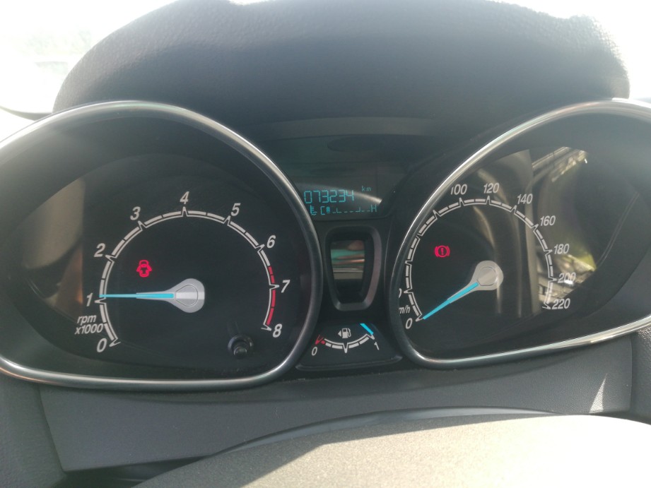 Foto 6 de FORD FIESTA 2017 en venta en CSV Motor VALDEFUENTES