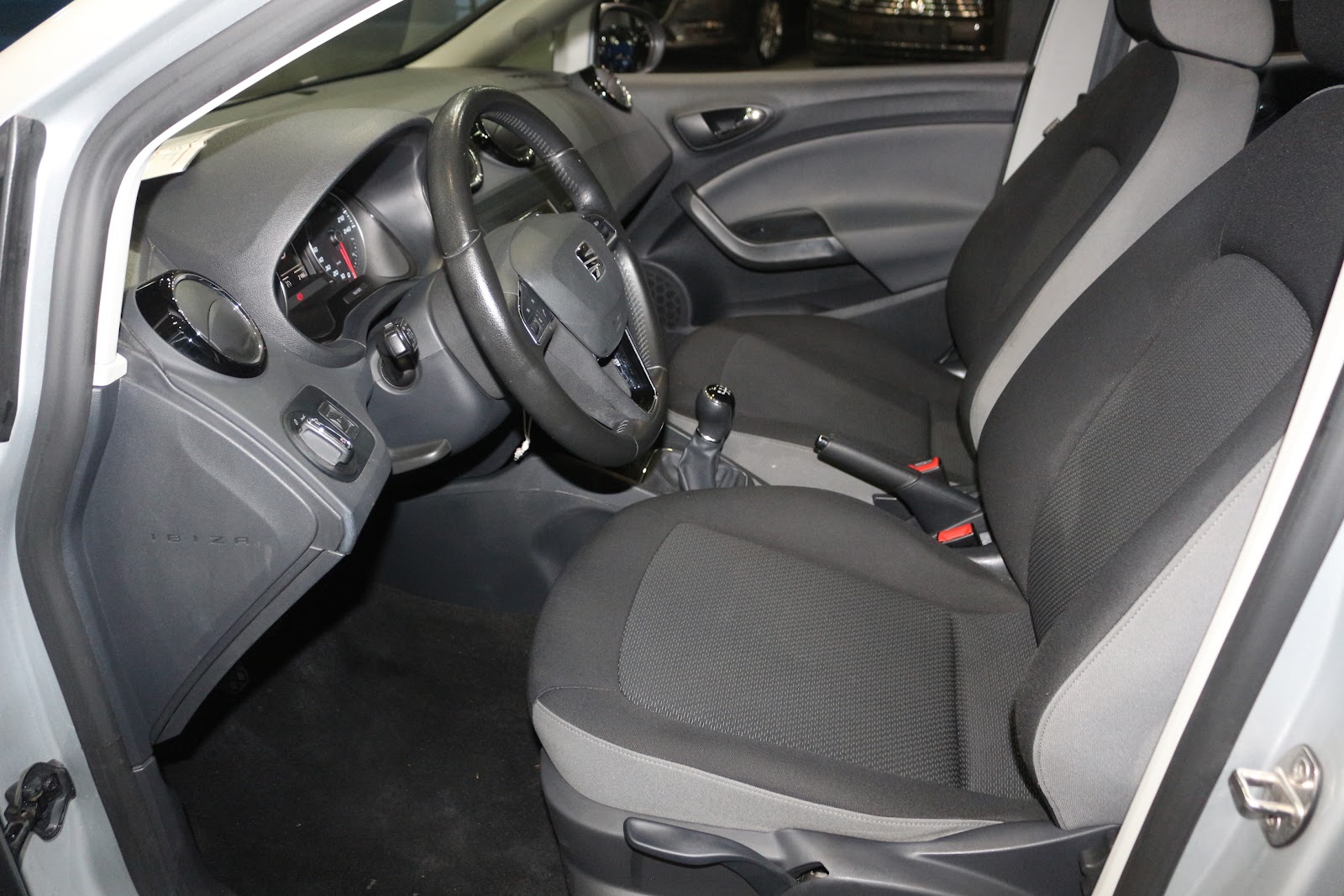 Foto 5 de SEAT IBIZA 2017 en venta en CSV Motor VALDEFUENTES