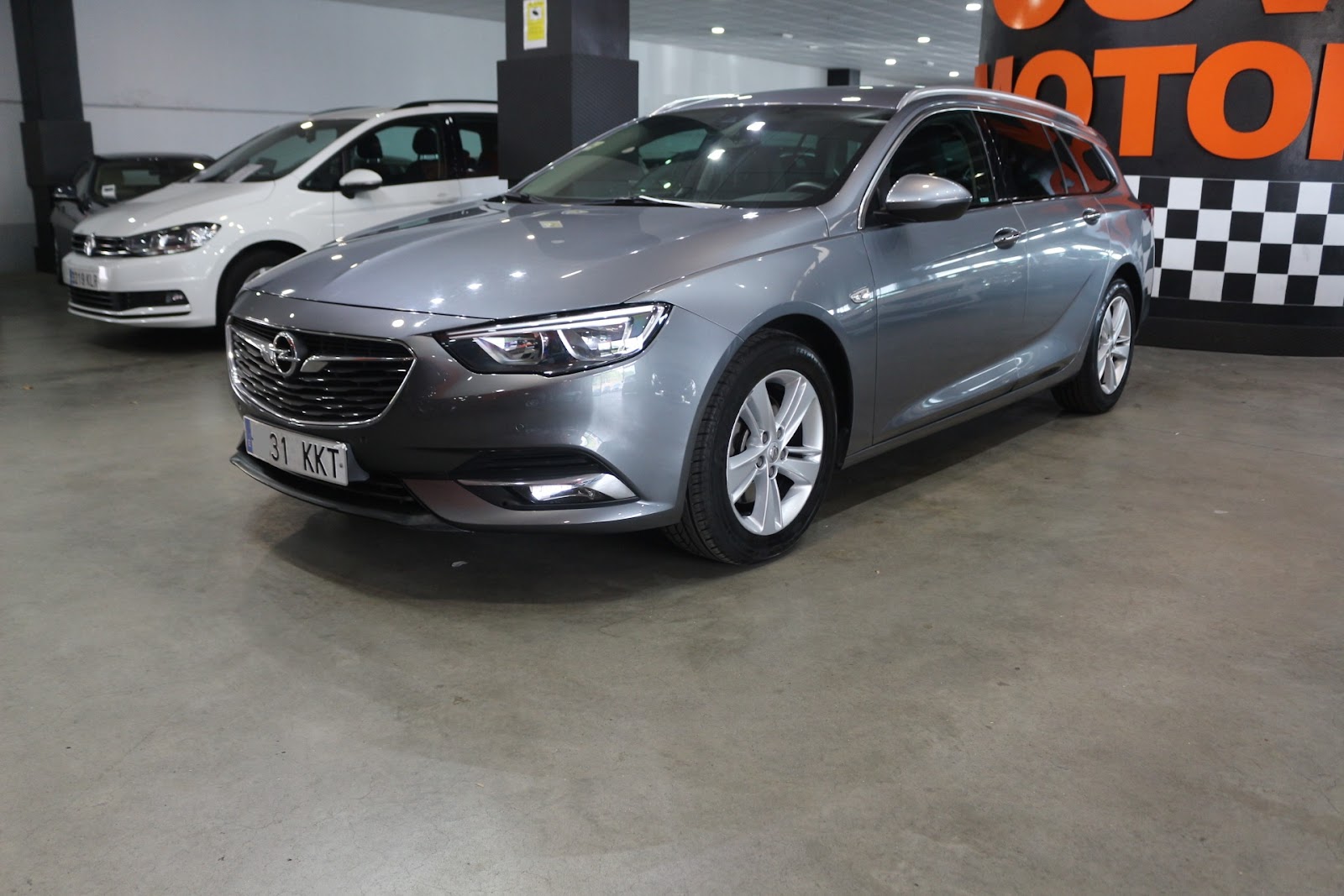 Foto 2 de Opel Insignia 2018 en venta en CSV Motor VALDEFUENTES