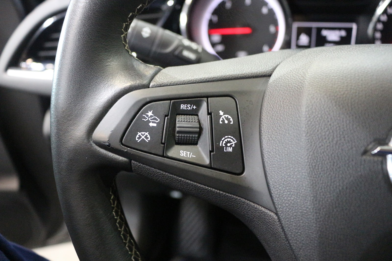 Foto 11 de OPEL INSIGNIA 2018 en venta en CSV Motor VALDEFUENTES