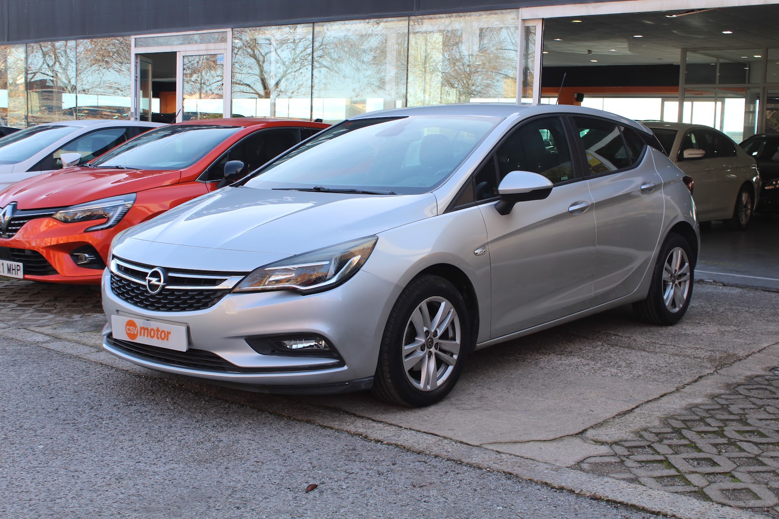 Foto 2 de OPEL ASTRA 2017 en venta en CSV Motor VALDEFUENTES