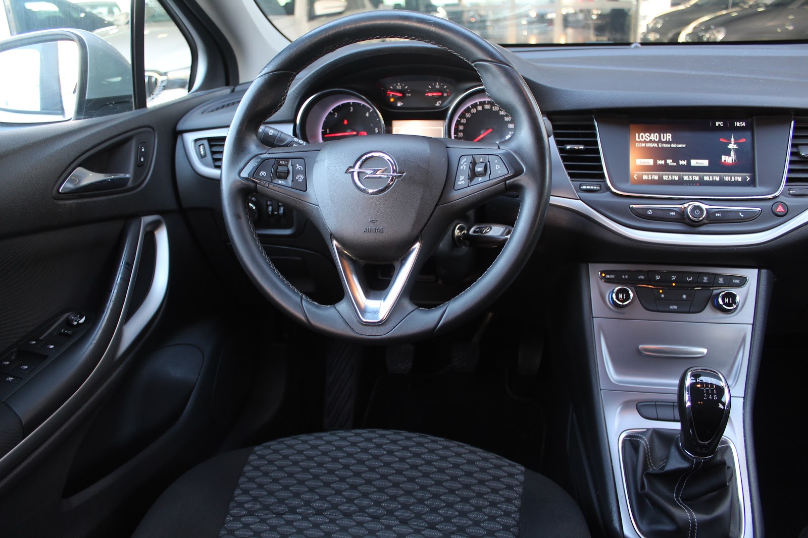 Foto 11 de OPEL ASTRA 2017 en venta en CSV Motor VALDEFUENTES