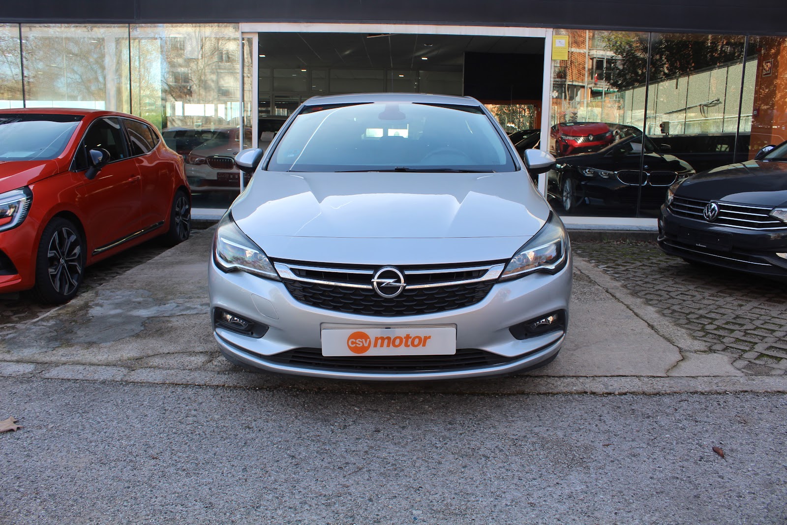 Foto 3 de OPEL ASTRA 2017 en venta en CSV Motor VALDEFUENTES