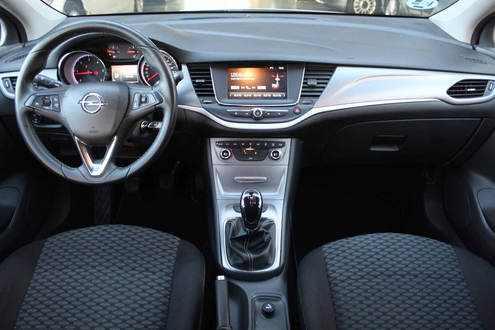 Foto 10 de OPEL ASTRA 2017 en venta en CSV Motor VALDEFUENTES