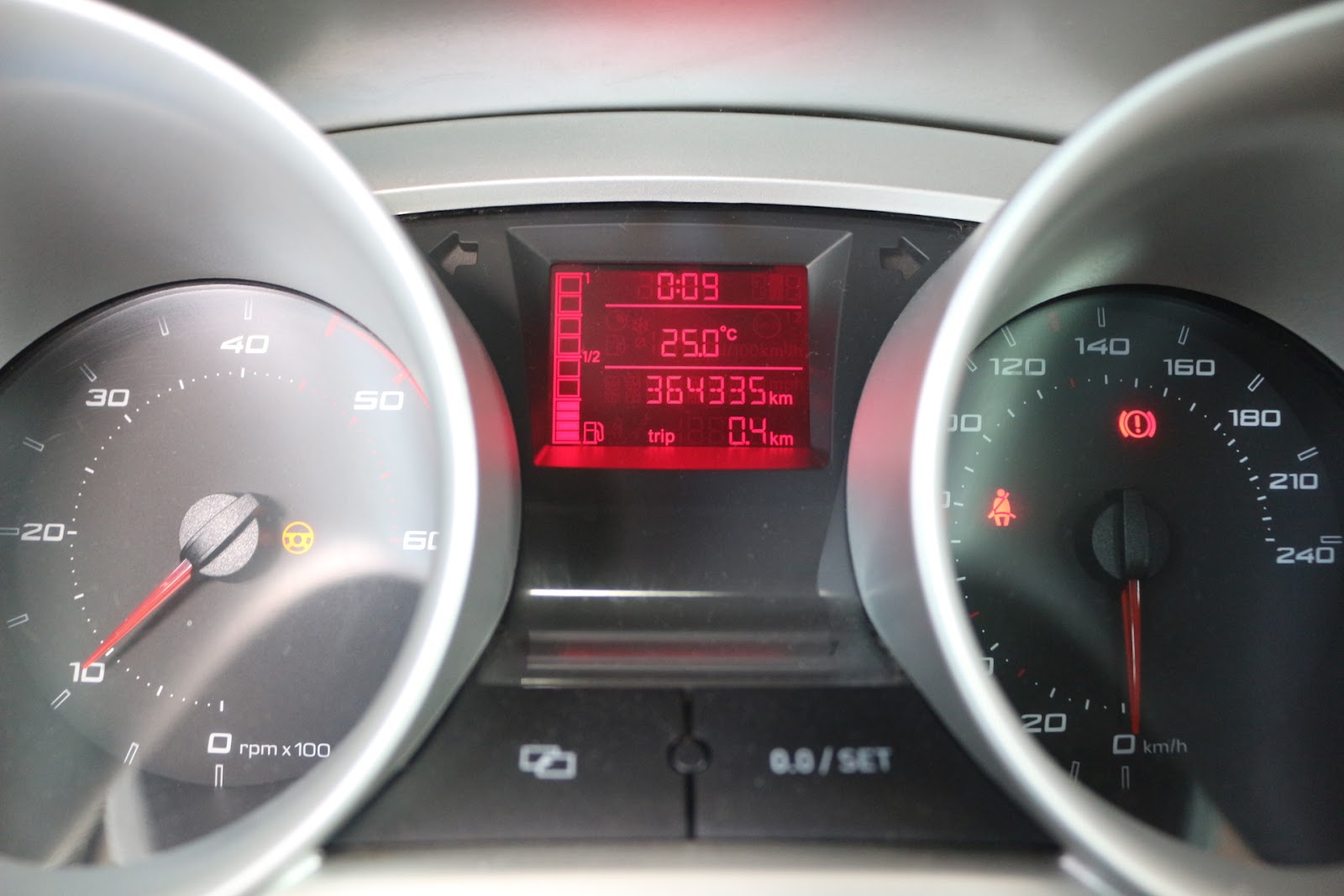 Foto 12 de SEAT IBIZA 2018 en venta en CSV Motor VALDEFUENTES