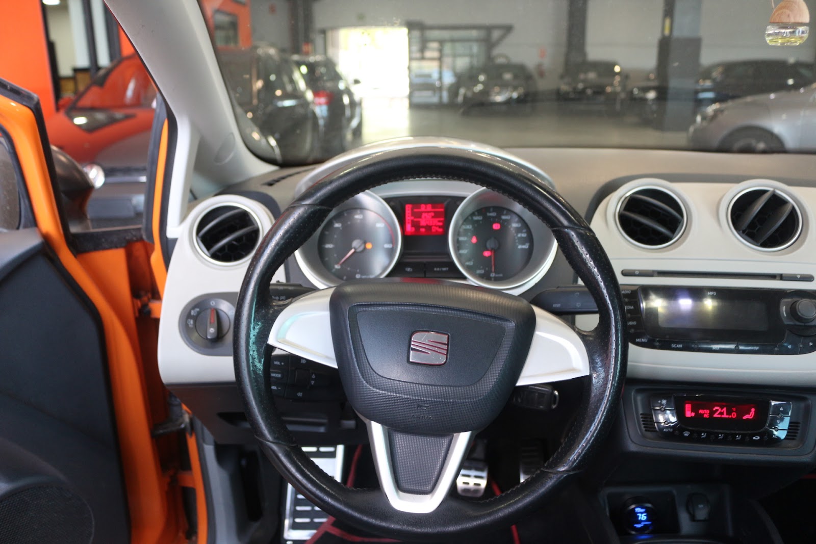 Foto 8 de SEAT IBIZA 2018 en venta en CSV Motor VALDEFUENTES