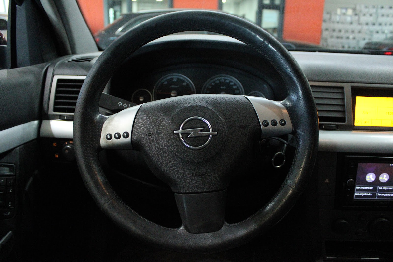 Foto 9 de OPEL VECTRA 2005 en venta en CSV Motor VALDEFUENTES