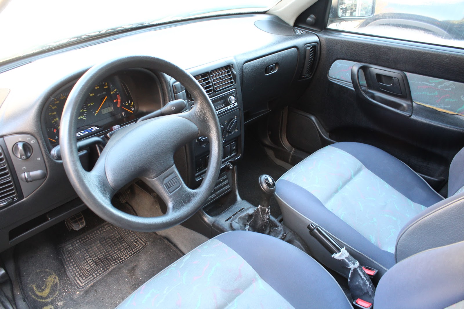 Foto 10 de SEAT CORDOBA 1997 en venta en CSV Motor VALDEFUENTES