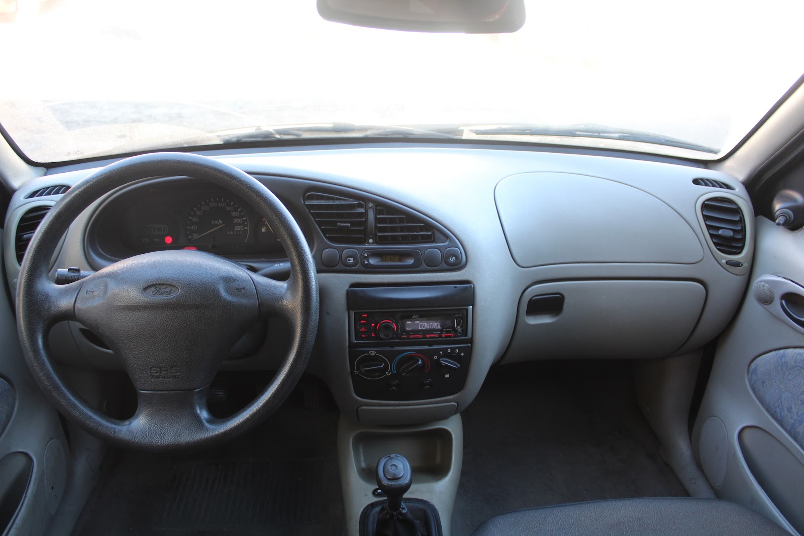 Foto 7 de FORD FIESTA 1998 en venta en CSV Motor VALDEFUENTES