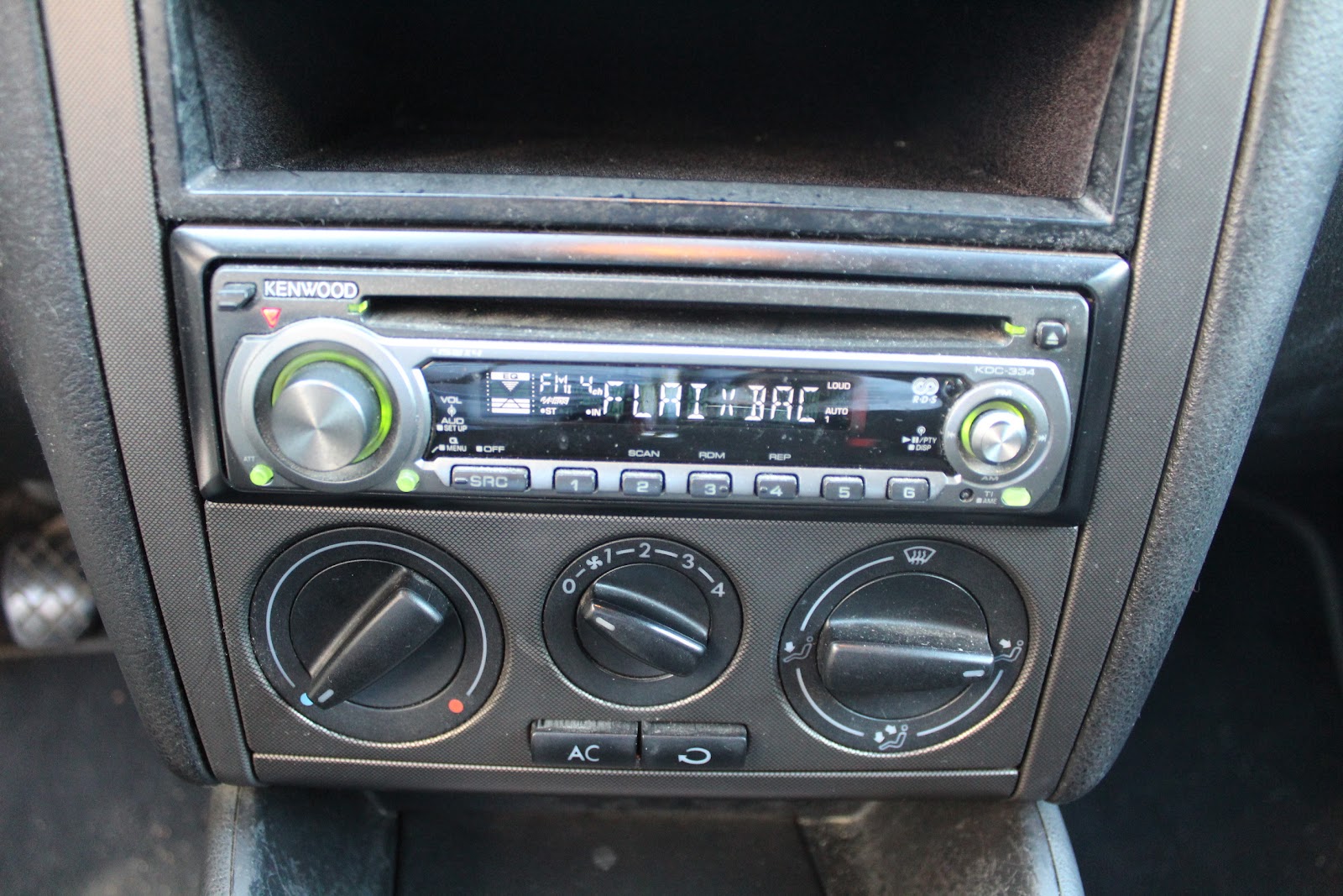 Foto 12 de VOLKSWAGEN BORA 1999 en venta en CSV Motor VALDEFUENTES