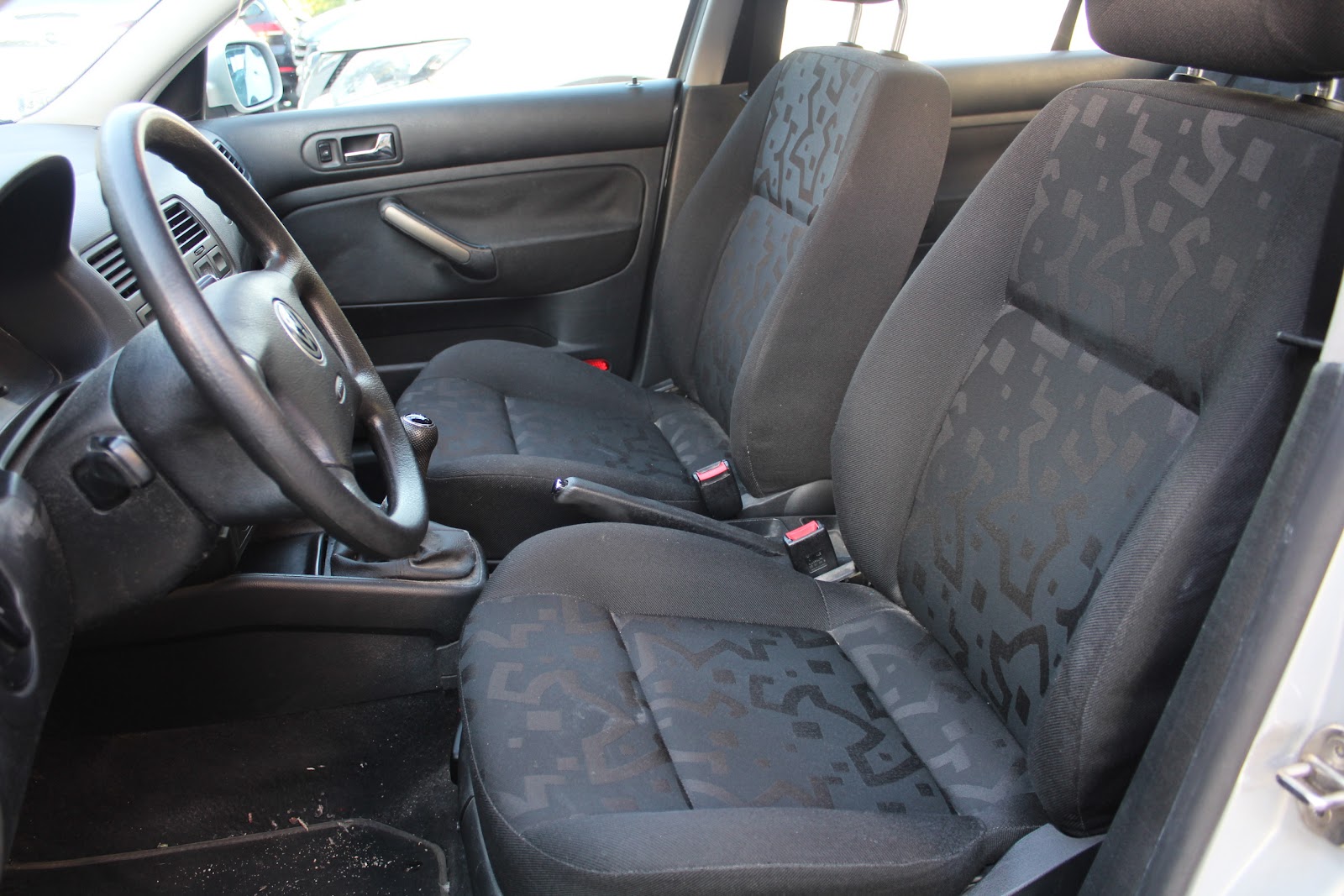 Foto 7 de VOLKSWAGEN BORA 1999 en venta en CSV Motor VALDEFUENTES