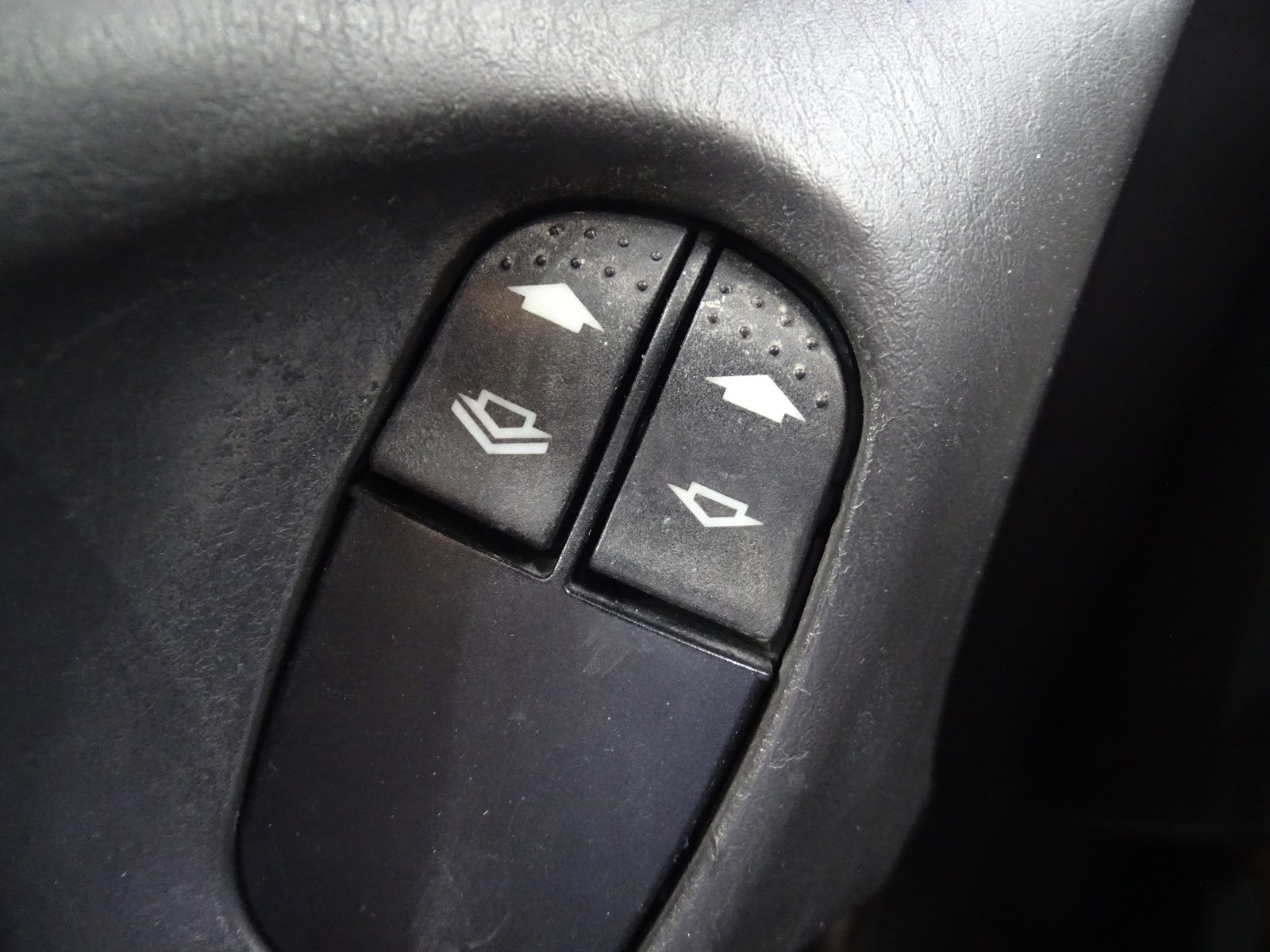 Foto 14 de FORD FOCUS 1999 en venta en CSV Motor